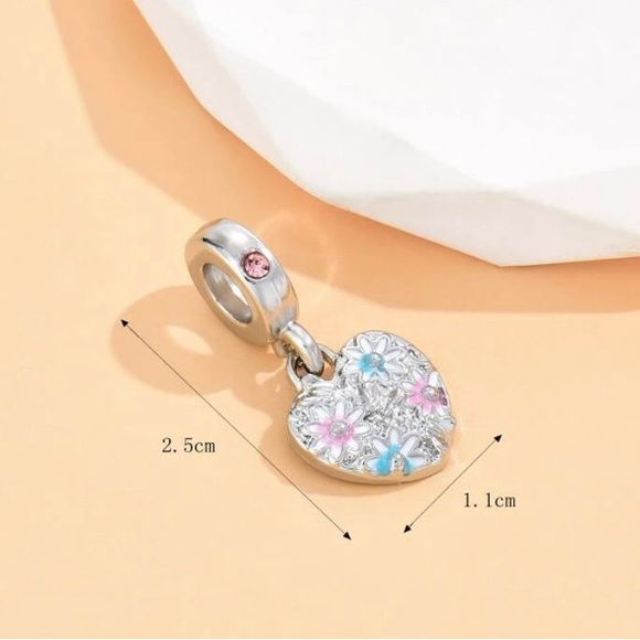 💐💖Dainty Heart with Flowers /Silvertone Charm* Pandora STYLE*  1 Pc  NWT - Picture 4 of 8
